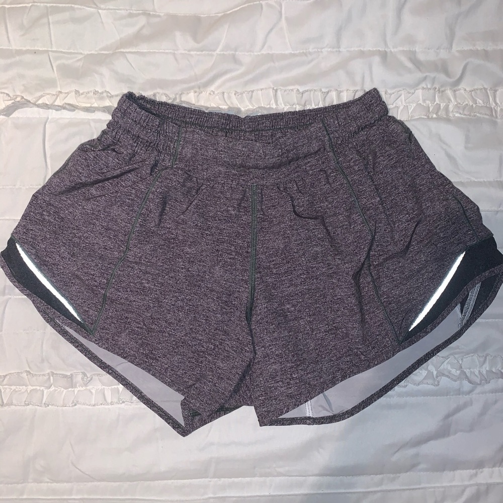 Lululemon Hotty Hot Shorts II *Long 4"